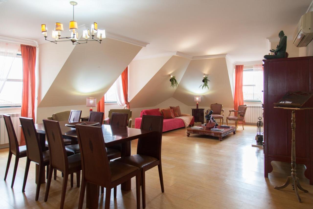 Flh Chic Chiado Exotic Spacious Residence Lisbona Esterno foto